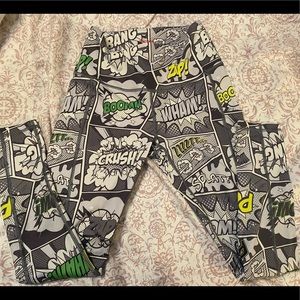 Feed Me Fight Me Comic leggings with pocket size M